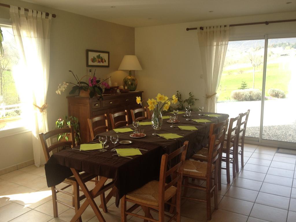 La Bergerie Bed & Breakfast Pollionnay Екстериор снимка
