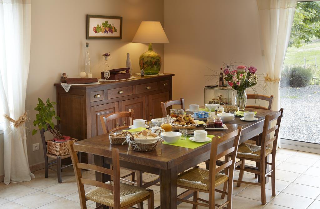 La Bergerie Bed & Breakfast Pollionnay Екстериор снимка