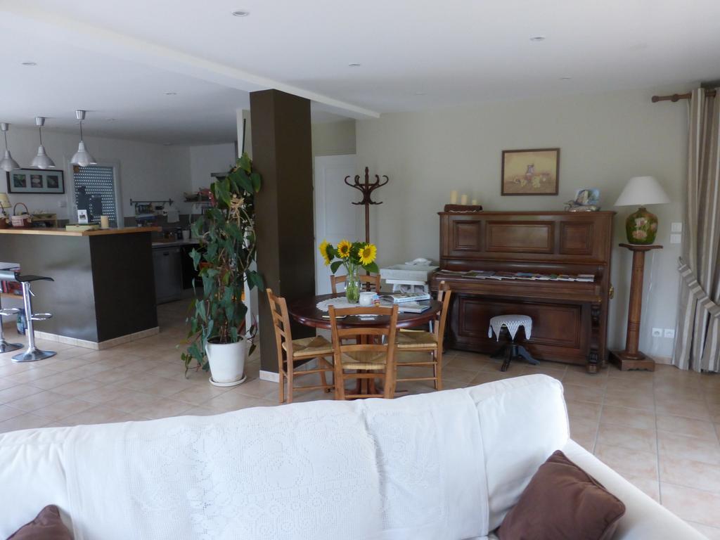 La Bergerie Bed & Breakfast Pollionnay Екстериор снимка