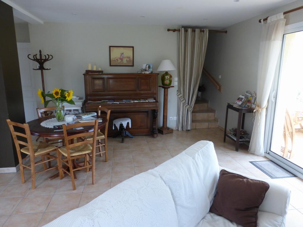 La Bergerie Bed & Breakfast Pollionnay Екстериор снимка