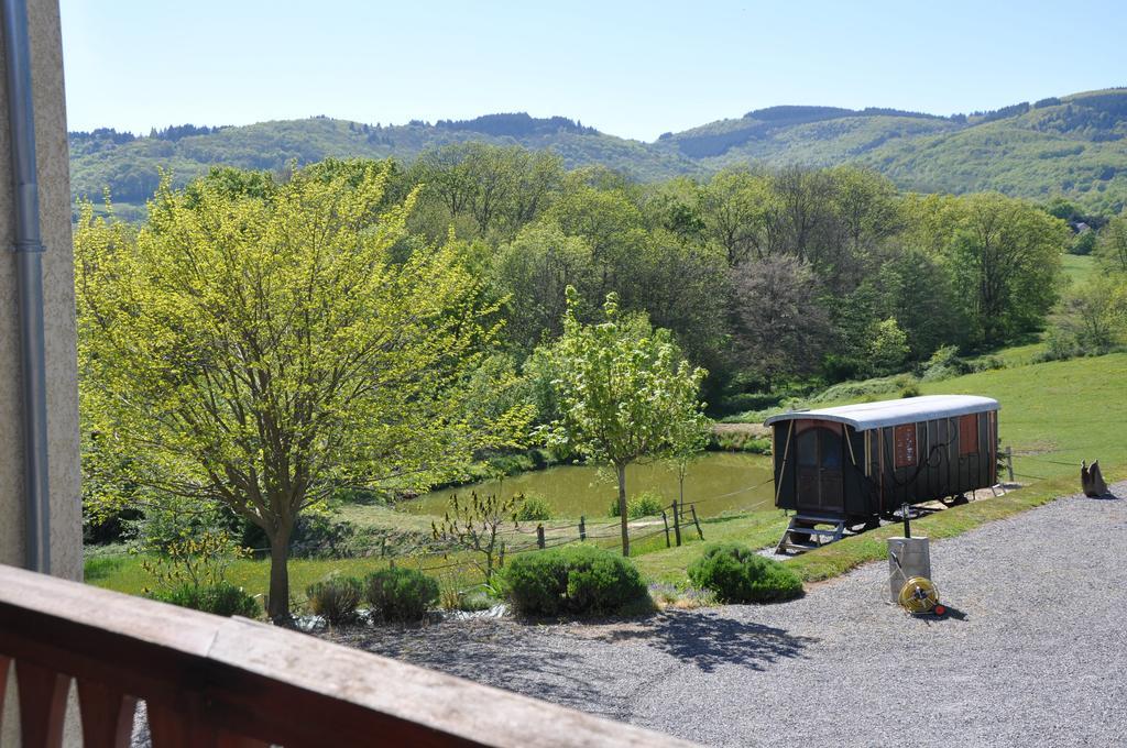 La Bergerie Bed & Breakfast Pollionnay Екстериор снимка