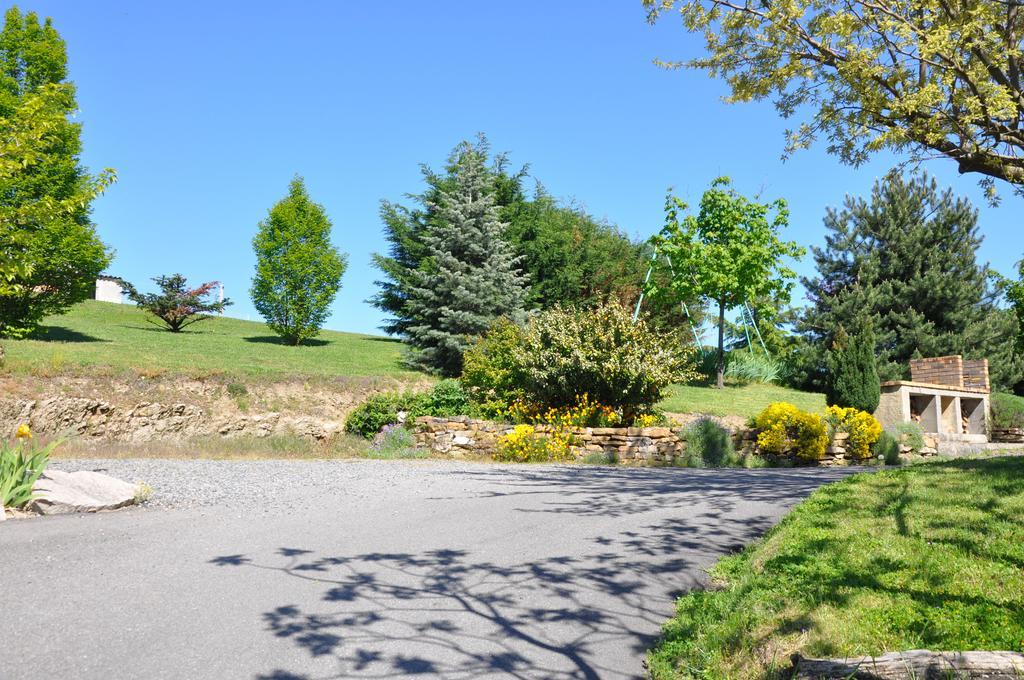 La Bergerie Bed & Breakfast Pollionnay Екстериор снимка