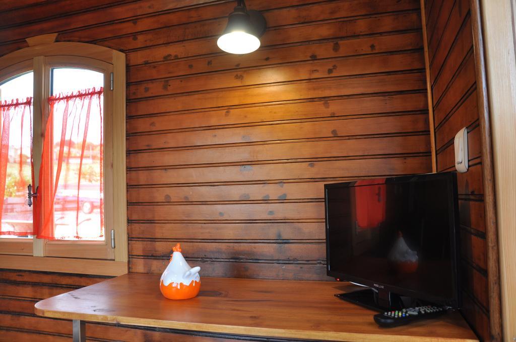 La Bergerie Bed & Breakfast Pollionnay Екстериор снимка